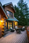 Luxury Lakefront Cabin