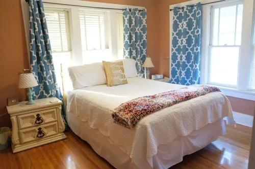 Cozy Joplin home, near medical school