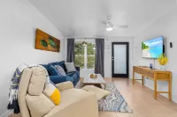 "La Casa Delmar" Heated Pool! Close to Beaches and 5th Ave.