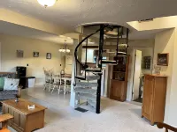 Creekside Chalet