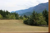 Mt Defiance Cabin with Columbia River View Hotels in Skamania County