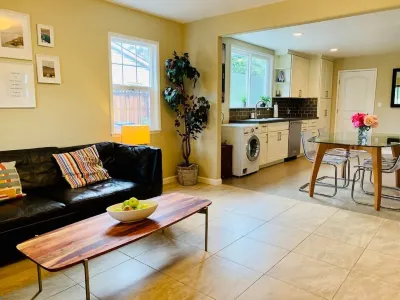 Modern 2Bed/1Bath bungalow style suite in Willow Glen Hotels near 7-Eleven