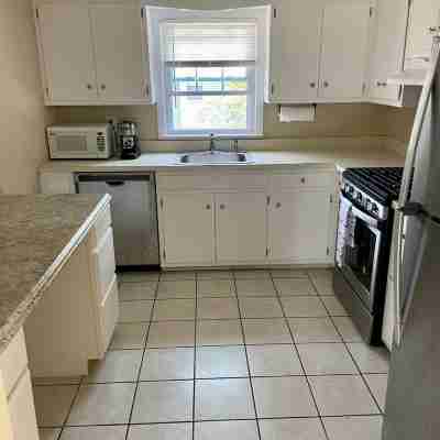 The Village - Private apartment w/ parking 5 min walking Others