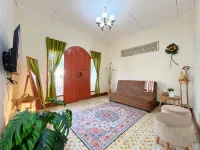 Bohaus - 4BR house in Semarang Hotel di Pedurungan