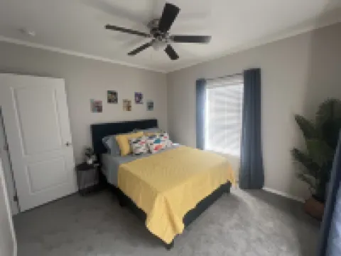 The One MoreOn the water with semi private beach and launch Hotels in Mohave Valley