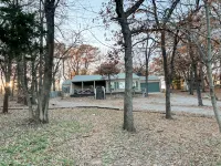 4 Bdr Cozy Cabin Near Fishing, Golf, Marina + Wifi + Pool Table, Pets OK