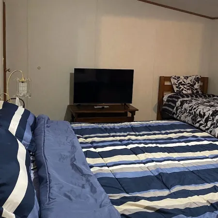 Trail Side Inn 4 bed 2 bath with trail access to 4 Hatfield-McCOY trails system