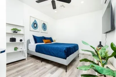 Stylish & Modern Studio in Phoenix ~ QueenBed Hotel a Maryvale