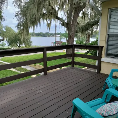 Romantic getaway, lakeview 5 min from the Downtown!