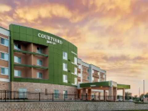 Courtyard Ardmore Hotels in Ardmore