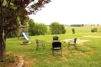 Peaceful - View - Close to Owensboro - Modern Farmhouse