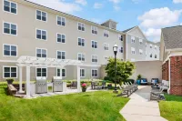 Homewood Suites by Hilton Portsmouth Hotel berhampiran PortCity Bike Tours