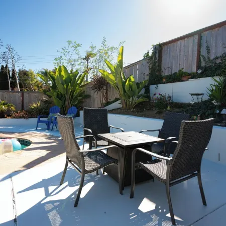 Private Peaceful Oasis with Pool/Patio/BBQ/Firepit Entire House 5mins from beach