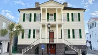 Walk Everywhere! Beautiful Historic District Getaway! Hôtels à proximité de : Beaufort History Museum