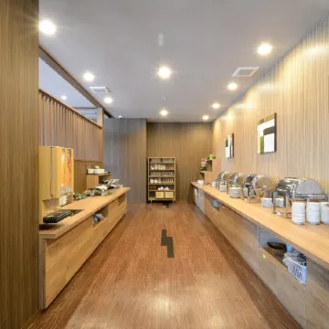 HOTEL ROUTE-INN YANAGAWA EKIMAE