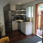 Private cottage with beautiful view, dedicated parking