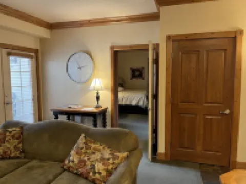 Zermatt Resort Condo located in the beautiful Swiss town of Midway ミッドウェイのホテル