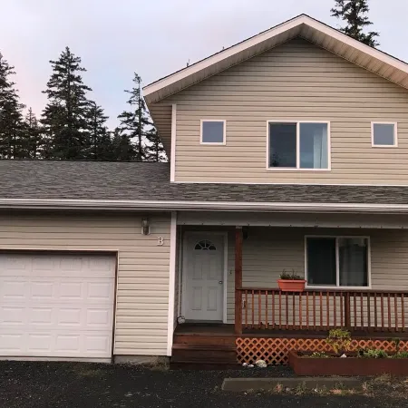 3 Bed 2.5 Bath House & Save 75 Dollars on Rental Car,  May - June 2026