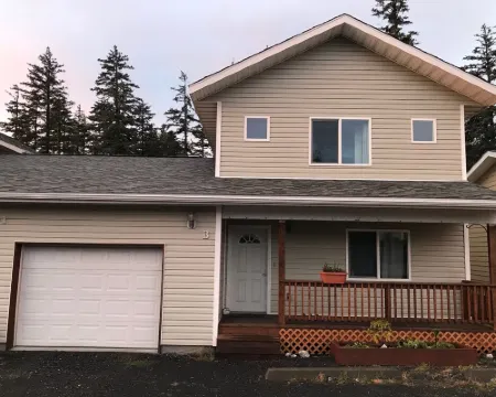 Puffin Perch - Save 25 Dollars Per Day on Car Rental with 3 Day Booking 科迪亞克島酒店