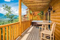 5 Miles to Gatlinburg! Indoor Heated Pool/ Theater Room/ Hot tub/ Amazing Views!