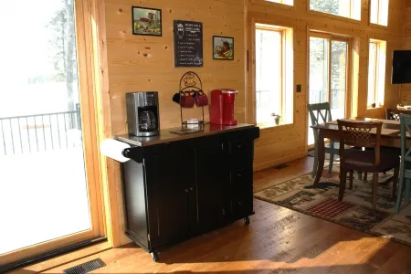 Paradise Shores & Fish Galore ~Your Own Private Beach & Dock!