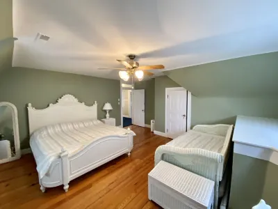 Last Min Deal 7/6-7/13 - 3 Night Min.  Jackson St with Pool.