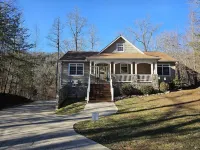 Welcome to Hidden Haven – A Spacious Lakeside Retreat - 3 étoiles