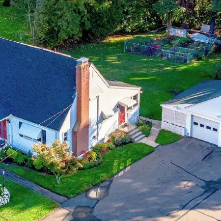 Family Stays: Middletown, CT