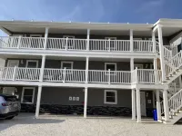 Penthouse on the Beach- Experience Seaside Living Steps to the Boardwalk & Beach