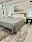 Renovated studio 15 minutes from downtown San Diego