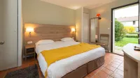 Hotel le Golf Parc Robert Hersant - Parkplatz