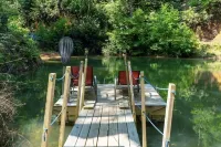 Discover Serenity at TinyFox Cabin: Your Perfect Getaway Surrounded by Nature