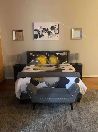 Downtown Spacious Industrial420 Friendly Loft Apt with Free Parking. No Parties Отели рядом с достопримечательностью «Mexicantown»