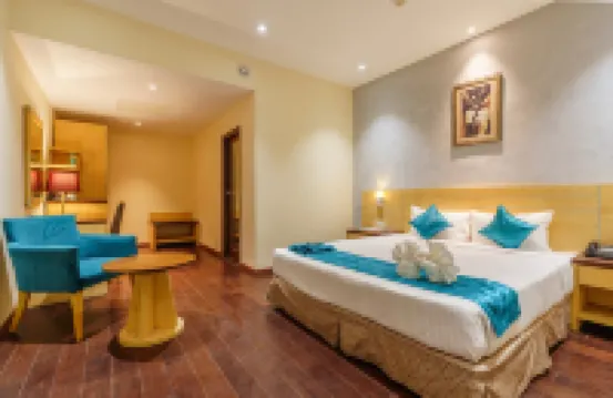 The Platinum Hotel Hotels near Chowmahalla Palace