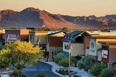 Private Entry Guest Suite by AZ Athletic Grounds - 1 BD + 1 BA - Sleeps 4 Отели рядом с достопримечательностью «Arizona State University Polytechnic Campus»