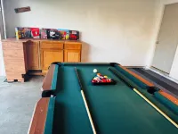 Charming Farmhouse Getaway with Nature & Family Fun in Corsicana, TX