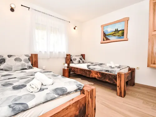 Iva Hotels in Opcina Karlobag