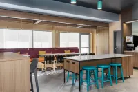 Tru by Hilton Bracebridge, on Hotels in Bracebridge