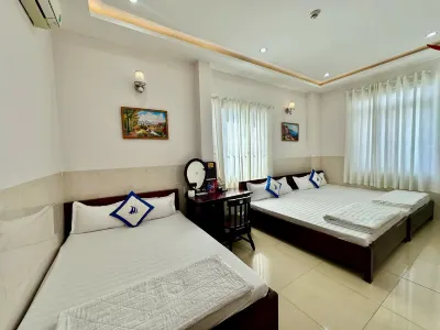 Hotel Hoa Binh Hôtels à : Hưng Long