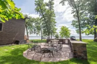 Escape to Paradise Haven on Big Pine Lake in enchanting Perham, MN!