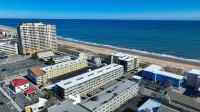 Beautiful Oceanside Condo just steps away from the beach!