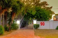 90 on Wellington Cottage Hotels in Colchester