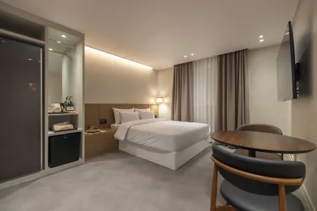 Daejeon Yuseong Hotel Anon Отели рядом с достопримечательностью «Экспо-парк»