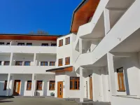 Modern Apartment In Central Location Hotels in Edertal