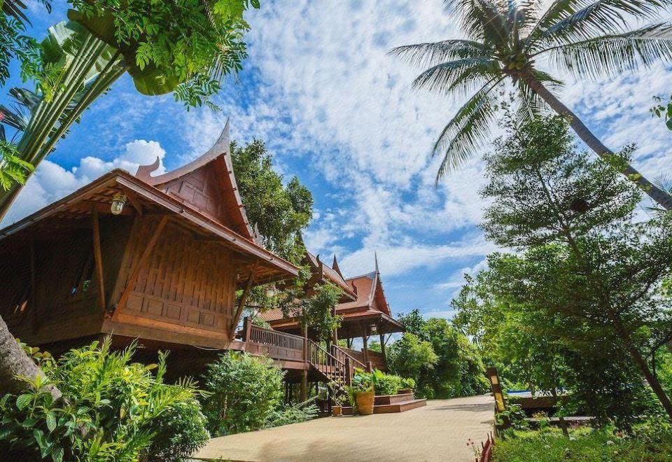 Ruen Pruksa Boutique Resort - Housity