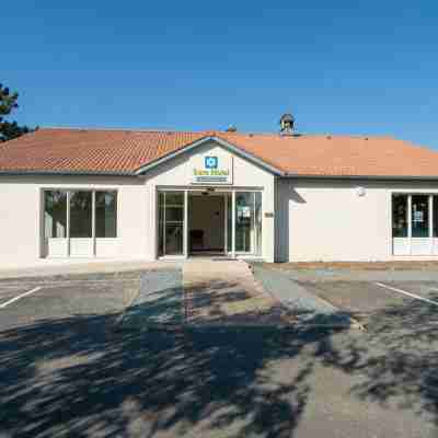 Sure Hotel by Best Western Rochefort-sur-Mer Hotel Exterior