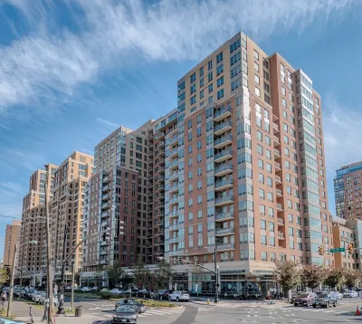 내셔널 앳 펜타곤 시티 무명용사 공동묘소 주변 호텔