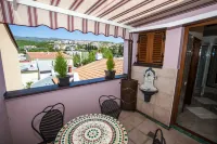 Apartments Villa Castello Hotels in Uvala Stipanja