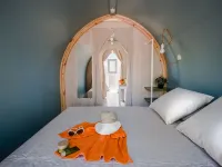 Premium tent lodge for family