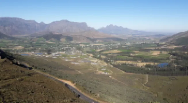 Maison d'Ail Guest House โรงแรมในฟรานสชอค